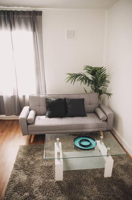 3 Bed Flat With Balcony Central Londra Dış mekan fotoğraf